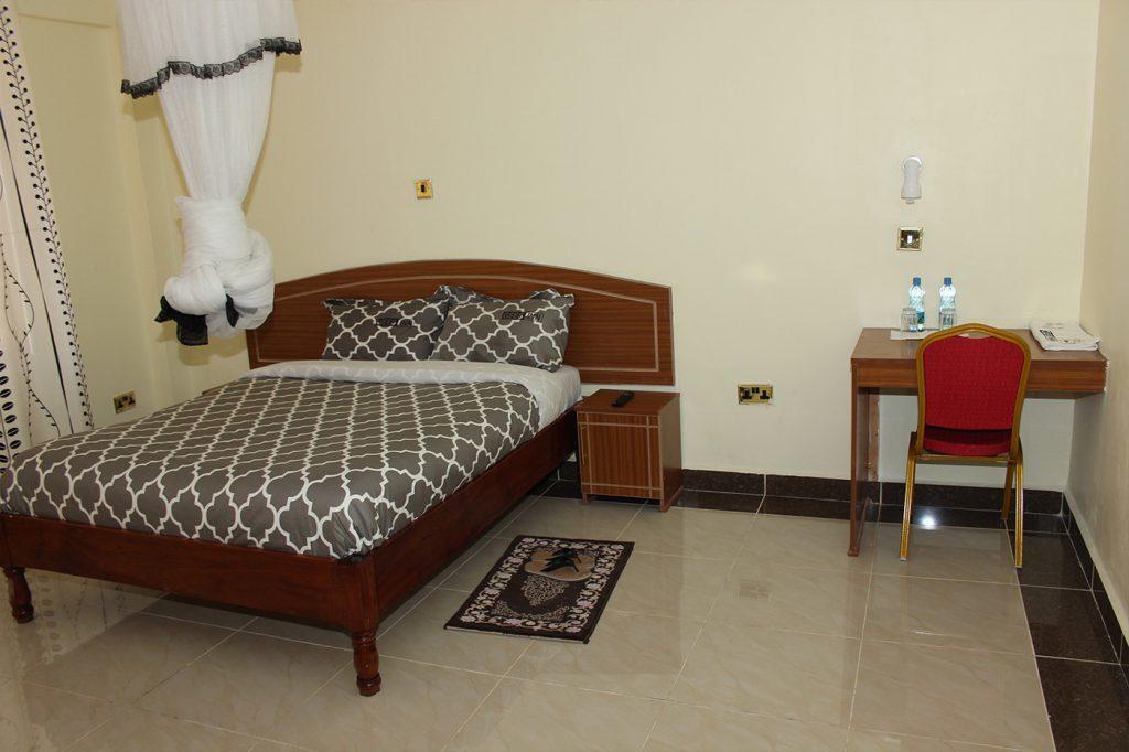 Gees Inn Nakuru Extérieur photo